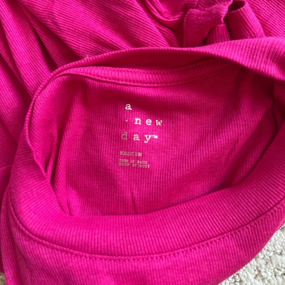A New Day Pink Slim Fit Ribbed T-Shirt Size M NEVER WORN in perfect condition - Picture 4 of 6